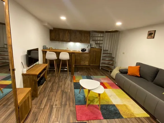 Kiadó lakás Budapest VI. kerület, Nagykörúton belüli terület, Király utca 46 nm