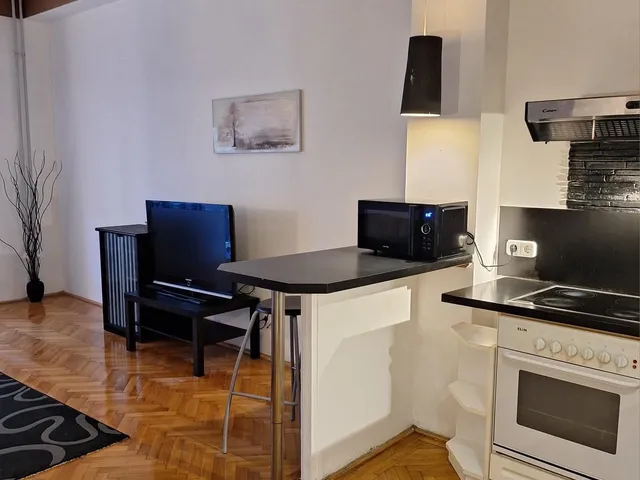 Kiadó lakás Budapest XI. kerület, Lágymányos, Kende utca 60 nm