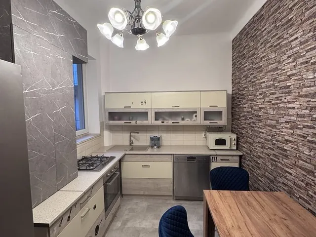 Kiadó lakás Budapest IX. kerület, Középső Ferencváros, Mester utca 70 nm