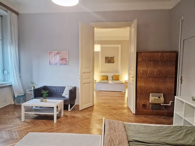 Kiadó lakás Budapest VI. kerület, Nagykörúton belüli terület, Rózsa utca 75 nm