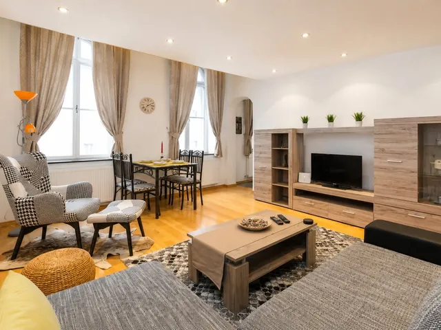 Kiadó lakás Budapest VI. kerület, Nagykörúton belüli terület 74 nm