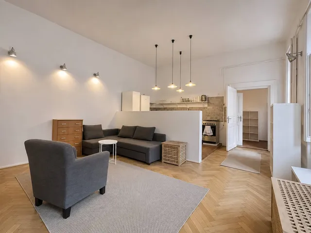 Kiadó lakás Budapest VI. kerület, Nagykörúton belüli terület, Podmaniczky utca 48 nm