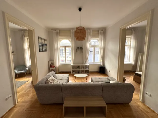 Kiadó lakás Budapest VI. kerület, Nagykörúton belüli terület 101 nm