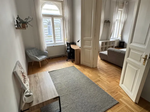Kiadó lakás Budapest VI. kerület, Nagykörúton belüli terület, Rózsa utca 101 nm
