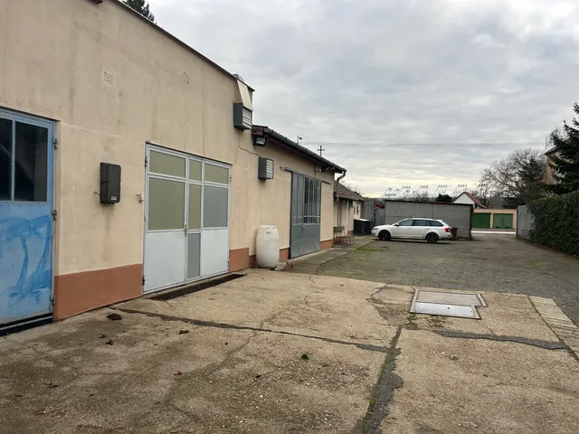 Eladó kereskedelmi és ipari ingatlan Nyíregyháza, Hímes 300 nm