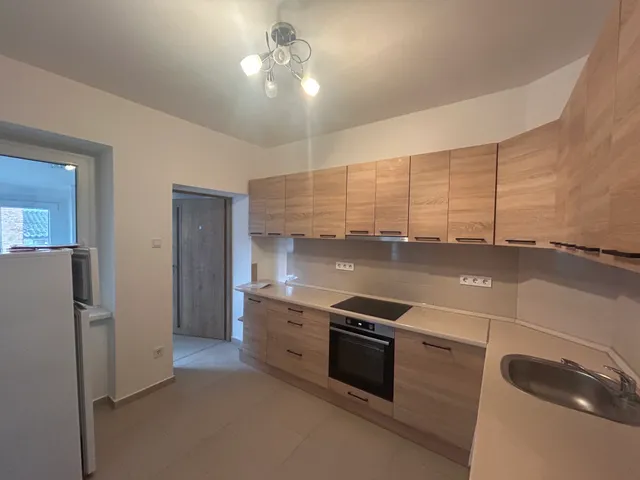 Kiadó ház Nyíregyháza, Belváros 35 nm