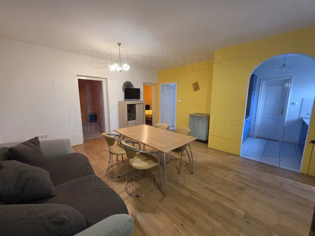 Kiadó ház Balatonfenyves 70 nm