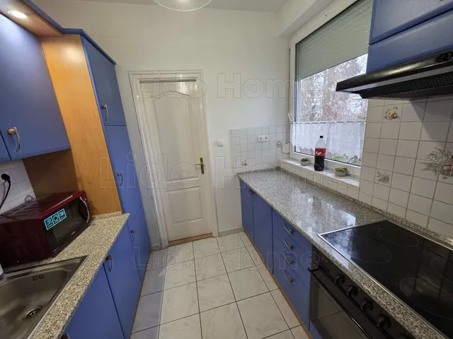 Kiadó ház Balatonfenyves 70 nm