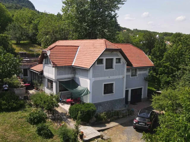 Eladó ház Kisapáti 160 nm