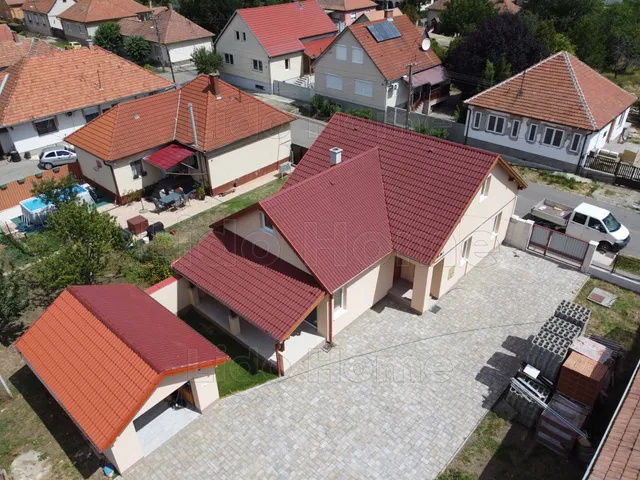 Eladó ház Hatvan 91 nm