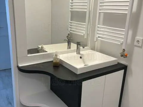 Kiadó kereskedelmi és ipari ingatlan Budapest III. kerület 150 nm