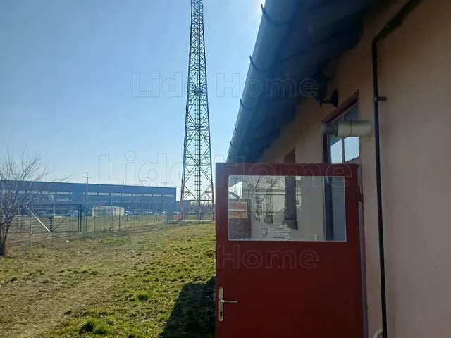 Eladó kereskedelmi és ipari ingatlan Hatvan 580 nm