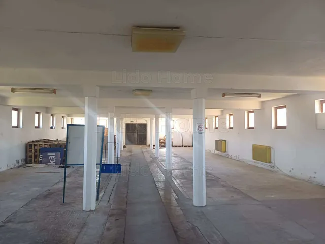 Eladó kereskedelmi és ipari ingatlan Hatvan 580 nm