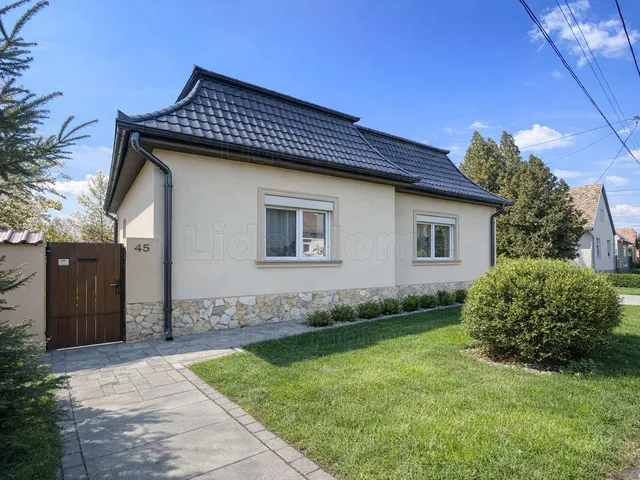 Eladó ház Hatvan 150 nm