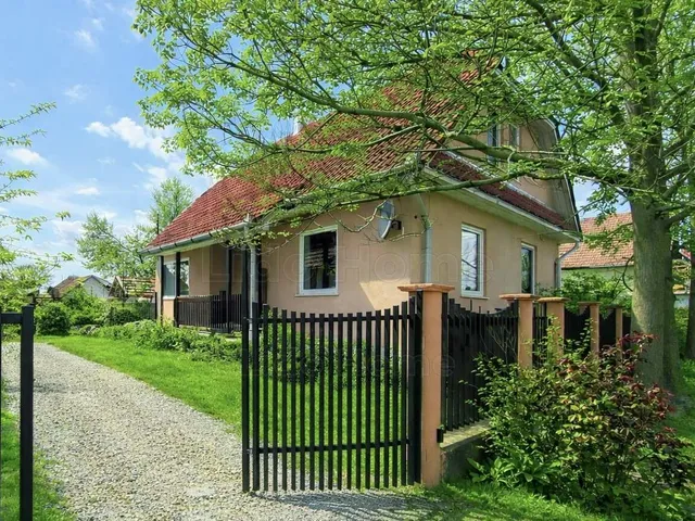 Eladó ház Heréd 140 nm