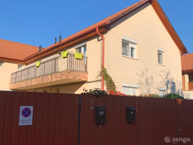 Eladó lakás Szentendre, Belváros 75 nm