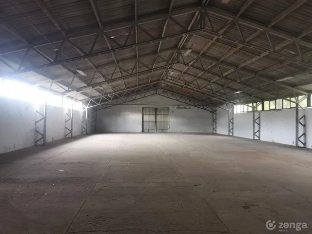 Kiadó kereskedelmi és ipari ingatlan Debrecen, Nagymacs 1100 nm