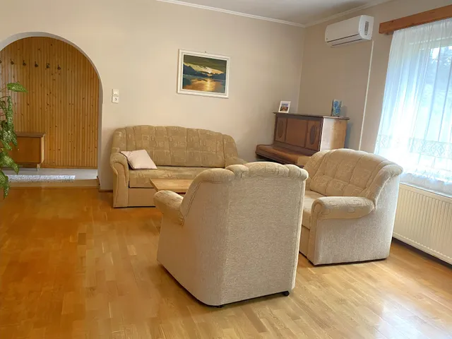 Eladó ház Érd, Parkváros 246 nm