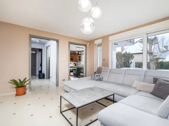 Eladó ház Budapest III. kerület, Csillaghegy 232 nm