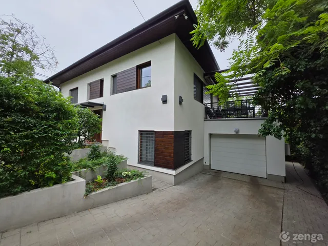 Eladó ház Budapest XI. kerület, Sasad-Sashegy XI. ker. 200 nm