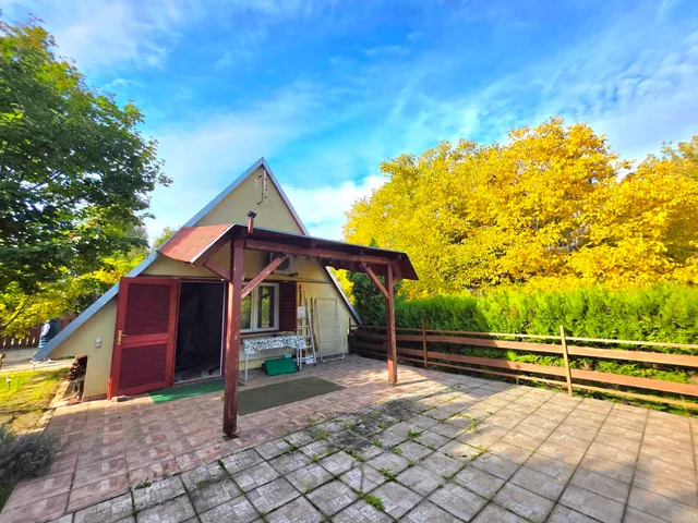 Eladó üdülő és hétvégi ház Tápiószentmárton 32 nm