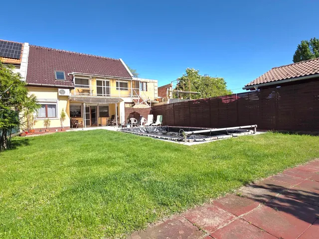 Eladó ház Budapest XIII. kerület, Angyalföld, Násznagy utca 200 nm