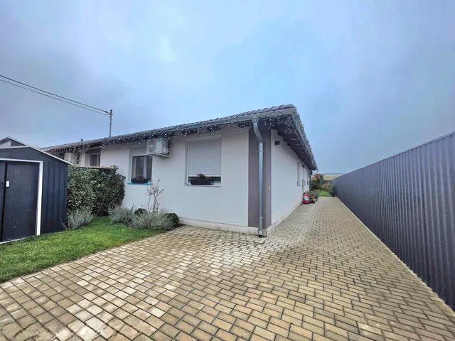 Eladó ház Nagytarcsa 90 nm