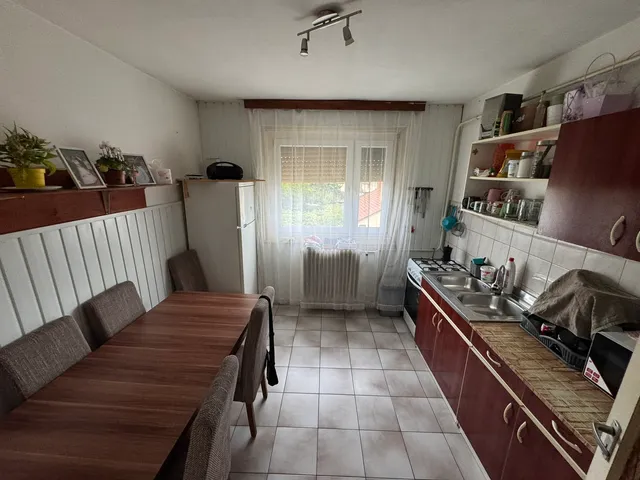 Eladó ház Budapest XVI. kerület, Rákosszentmihály, Aurél utca 215 nm