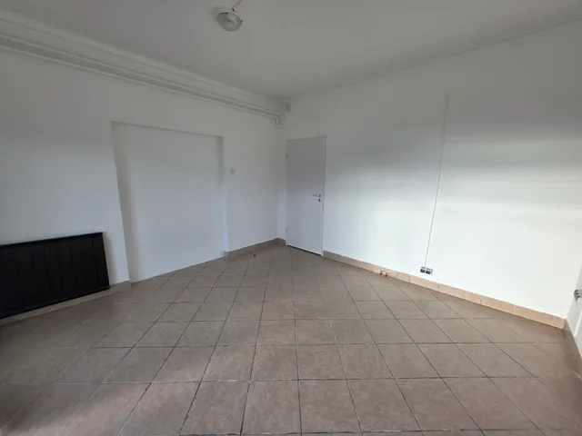 Kiadó kereskedelmi és ipari ingatlan Budapest IV. kerület, Újpest 27 nm