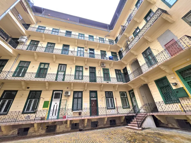 Eladó lakás Budapest VIII. kerület, Corvin negyed 32 nm