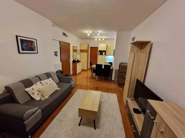 Kiadó lakás Budapest XIII. kerület, Angyalföld, Frangepán utca 31 nm