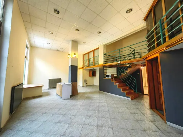 Eladó kereskedelmi és ipari ingatlan Budapest XIII. kerület, Angyalföld 192 nm