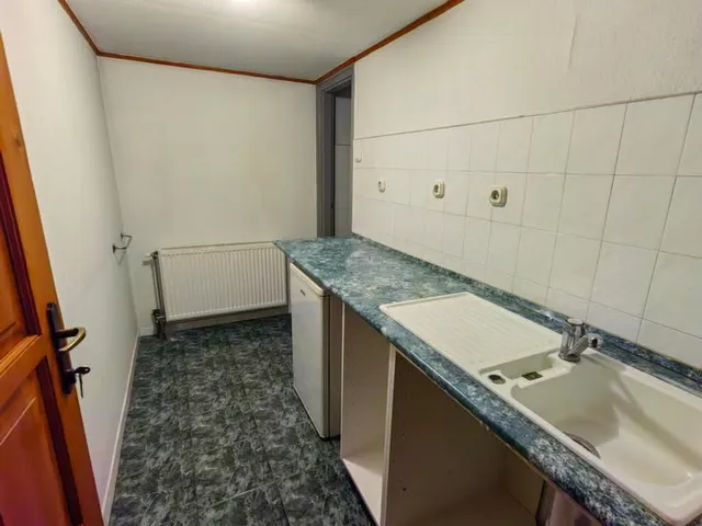 Eladó kereskedelmi és ipari ingatlan Budapest XIII. kerület, Angyalföld, Vőlegény utca 192 nm