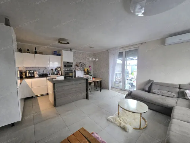 Eladó ház Nagytarcsa, Honfoglalás utca 90 nm