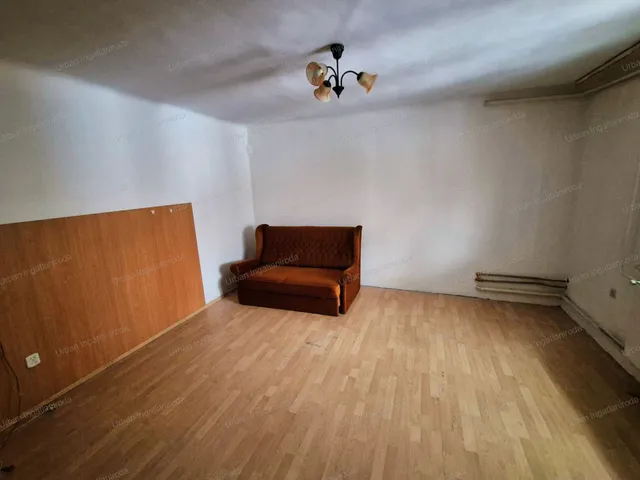 Eladó ház Budapest XX. kerület, Pacsirtatelep 178 nm