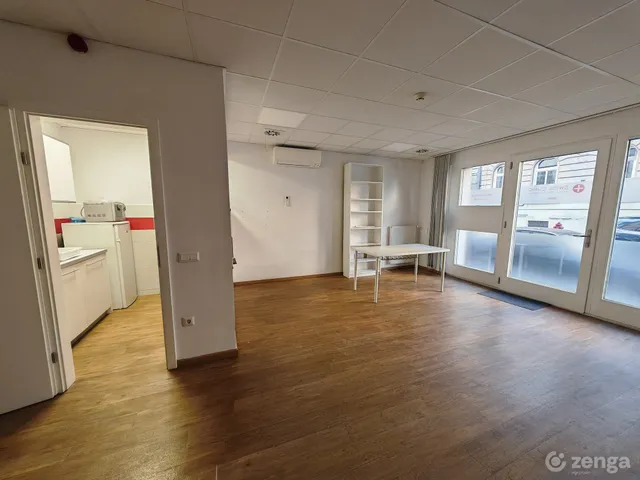 Eladó kereskedelmi és ipari ingatlan Budapest XII. kerület, Németvölgy 70 nm