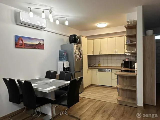 Eladó lakás Tét 63 nm