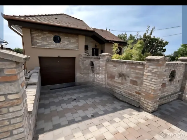 Eladó ház Ceglédbercel 120 nm