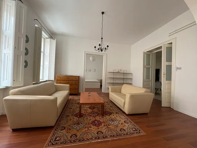 Kiadó lakás Budapest VIII. kerület, Palotanegyed 85 nm