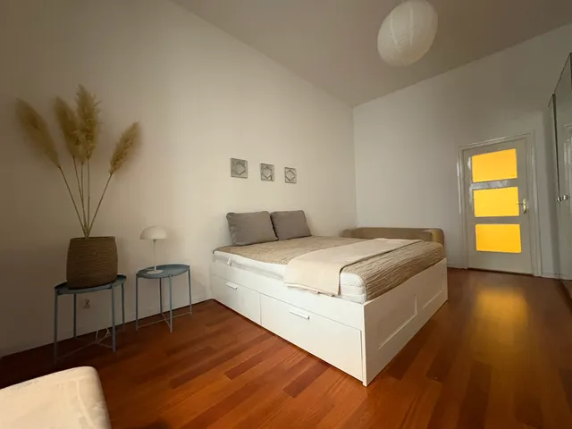 Kiadó lakás Budapest VIII. kerület, Palotanegyed 85 nm