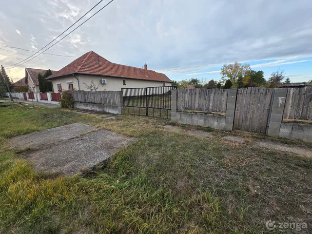 Eladó telek Tóalmás 761 nm