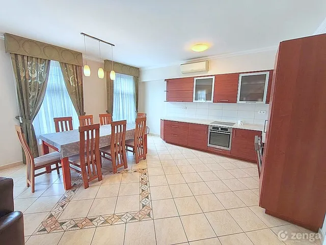 Eladó lakás Debrecen, Belváros 96 nm