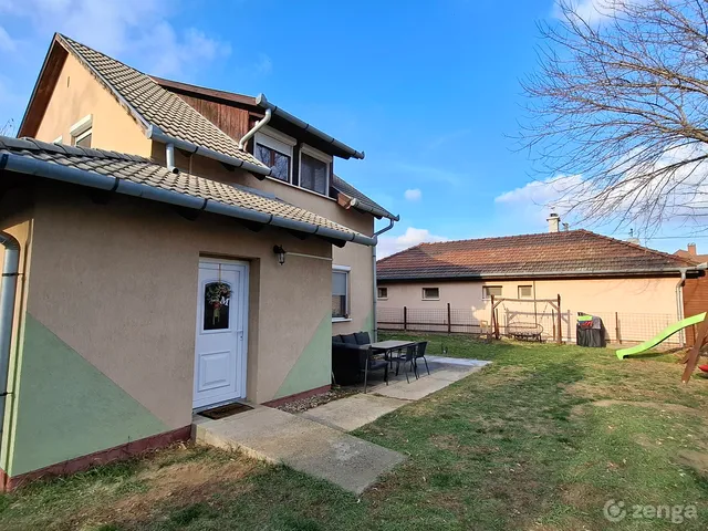 Eladó ház Üllő 85 nm