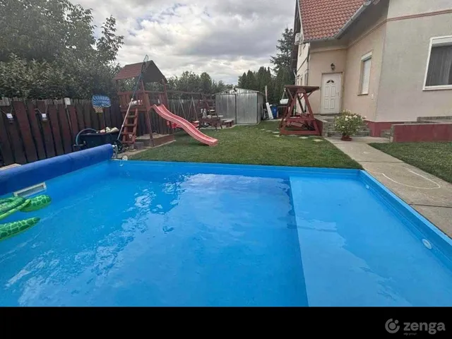 Eladó ház Üllő 130 nm