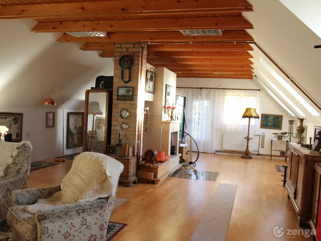 Eladó ház Tata, Óváros 332 nm