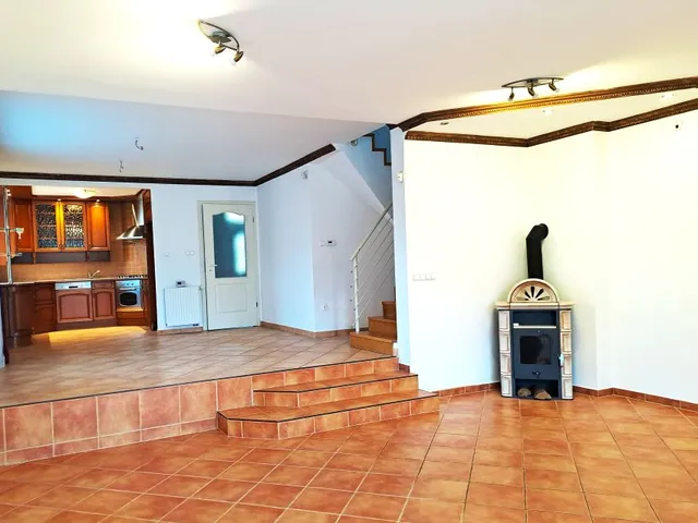 Eladó ház Győrújbarát 145 nm