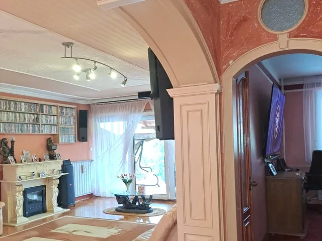 Eladó ház Tatabánya, Bánhida 280 nm