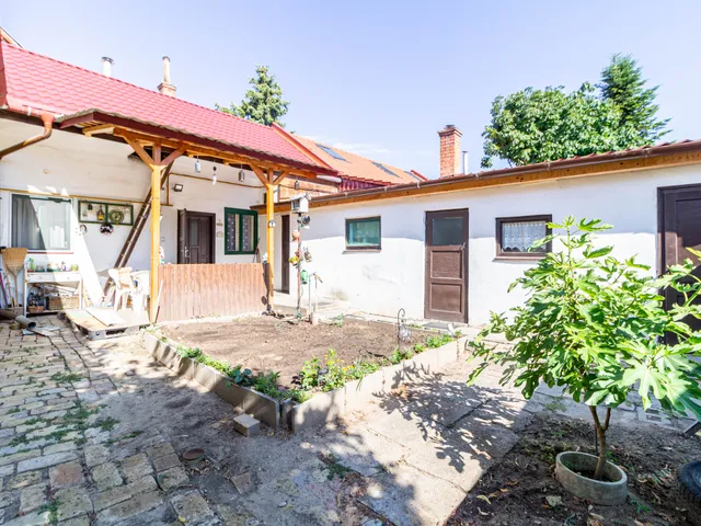 Eladó lakás Kecskemét, Belváros 69 nm