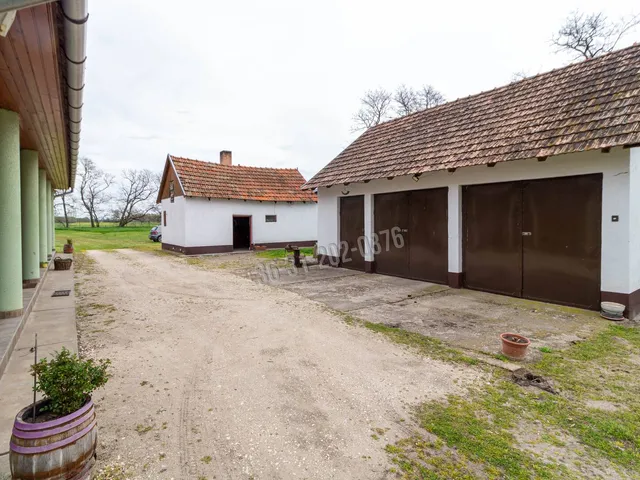 Eladó mezőgazdasági ingatlan Petőfiszállás 120 nm