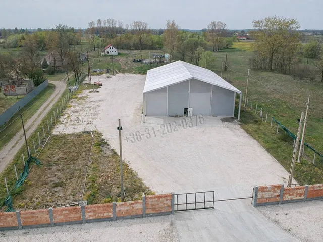 Eladó kereskedelmi és ipari ingatlan Tiszakécske 823 nm